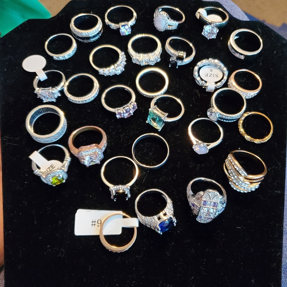 Lot of 26 Rings